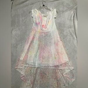 Splatter tie-dye high-low white dress with see-through shawl.